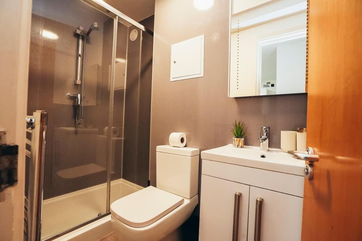 2Br City Centre Apt, Self Check In, Wifi, By Derbnb Sheffield Exterior foto