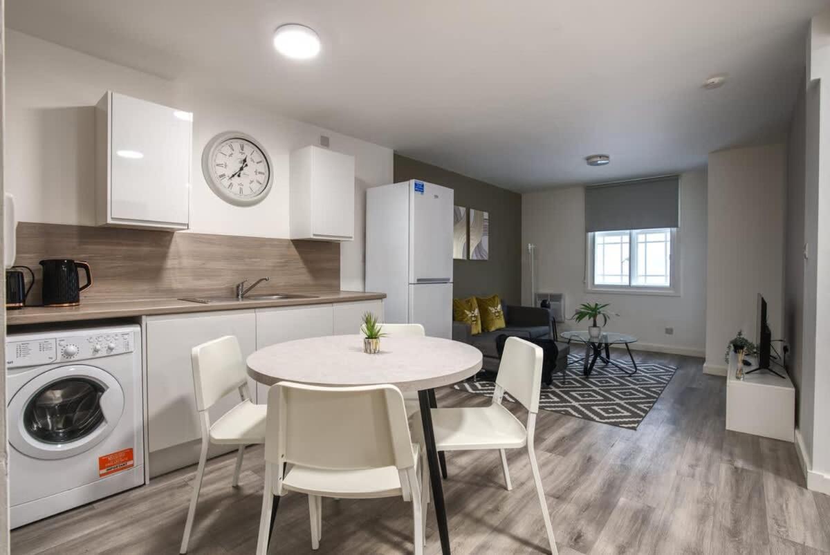 2Br City Centre Apt, Self Check In, Wifi, By Derbnb Sheffield Exterior foto